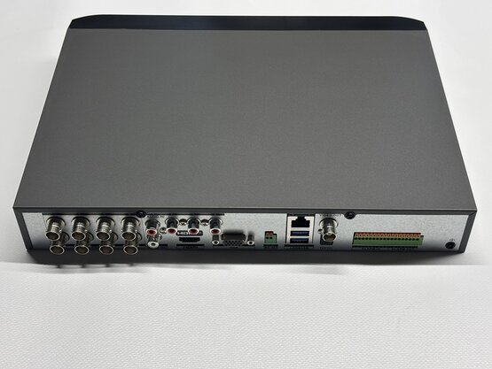 DEMO 0012 iDS-7208HUHI-M1/X/4A+8/4ALM 8 kanálový záznamník